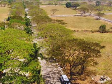 5-Bedroom House & Lot for Sale | Saddle & Clubs, Cavite City