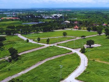 5-Bedroom House & Lot for Sale | Saddle & Clubs, Cavite City