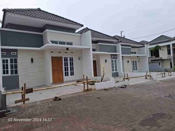 perumahan 1 menit ke kantor instansi BPK Keuangan pudakpayung