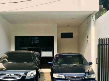 Dijual Rumah di Jl Mampang Prapatan
Dekat busway, dekat kuningan