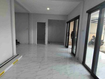 RUMAH 2 LANTAI LOKASI STRATEGIS KEROBOKAN, KUTA UTARA - Badung.