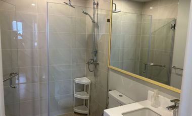 FOR SALE: INVESTMENT 1 Bedroom Unit with Parking in The Arton Katipunan!