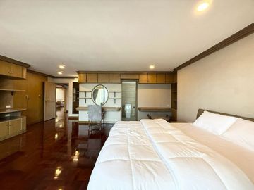 🚩For Rent/Sale🚩Condo Wattana Heights, 3 bedrooms, Near MRT Sukhumvit