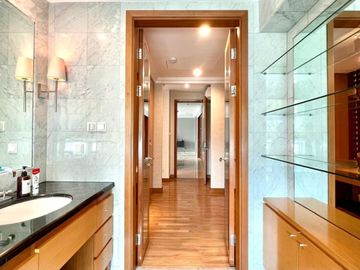 DIJUAL Pakubuwono Residence 2+1BR City View BEST PRICE