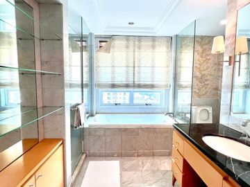 DIJUAL Pakubuwono Residence 2+1BR City View BEST PRICE