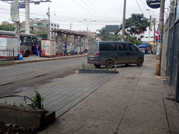 SE VENDE LOCAL COMERCIAL  PARA INVERSIÓN – IDEAL PARA RESTAURANTE /FARMACIAS/ TIENDAS DE CONSUMO/ PROYECTO INMOBILIARIO EN ATE