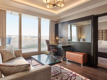 SE VENDE HOTEL EN FUNCIONAMIENTO DE 10 PISOS EN SAN ISIDRO OPORTUNIDA DE INVERSION -50 HABITACIONES 4 ESTRELLAS