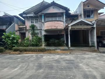 Dijual Rumah Luas Butuh Renovasi Harga Investor Lokasi di Bintaro Jaya Sektor 9 Lingkungan Nyaman  Harga Bagus Masih Nego