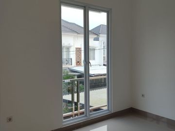 Rumah Baru 2 Lantai Siap Huni di Jl. Bango Cilandak, Jakarta Selatan