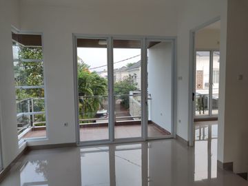 Rumah Baru 2 Lantai Siap Huni di Jl. Bango Cilandak, Jakarta Selatan