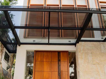 Brand New Modern House With Italian Elevator And Swimming Pool