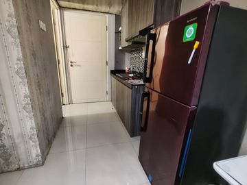Sewa Tahunan 45Jt/th Tanglin Pakuwon Indah 2BR Full Furnish Lantai 28