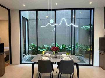 RUMAH MEWAH KONTEMPORER MODERN 2 LANTAI DENGAN MINI PRIVAT POOL LOKASI STRATEGIS DEKAT UGM