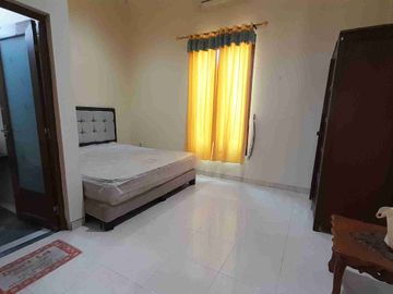 rumah disewakan  solo full  furnished dekat solo square