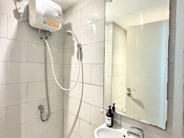 Sewa Harian 750K Benson Studio Full Furnish Lantai 33