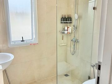 Rumah 2 Lantai Siap Huni LT 60 m² Semi Furnished Harga Nego! - BSD Tangerang Selatan