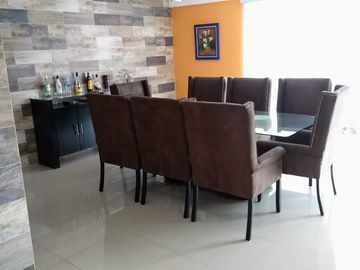 CASA EN VENTA DE 3 NIVELES