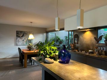 CASA EN VENTA EN RINCÓN DEL CIELO, ALTOZANO – MORELIA ✨🏡  Vive en un Fraccionamiento privado, frente al área verde, vigilancia 24/7