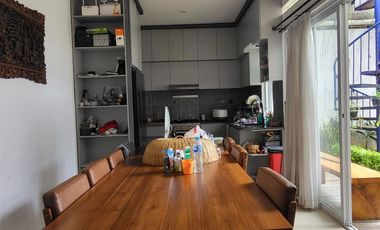 Golden Park Serpong (dekat BINUS BSD) View rumah depan taman