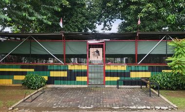 Golden Park Serpong (dekat BINUS BSD) View rumah depan taman