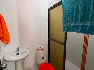 SE VENDE HERMOSA CASA DUPLEX EN SAMARIA