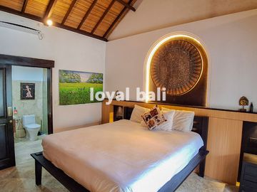 Villa, 5-Bedroom Pavilion-Style Villa for Sale in Prime Umalas, Canggu, Bali