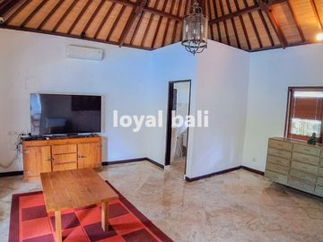 Villa, 5-Bedroom Pavilion-Style Villa for Sale in Prime Umalas, Canggu, Bali