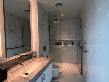 BALMORI SUITES: 3BR Penthouse For Sale, 355 sqm, 3 parking, P380M