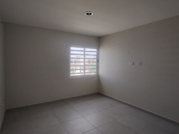 CASA DE ENTREGA INMEDIATA EN GRANADA RESIDENCIAL, CULIACAN, SINALOA