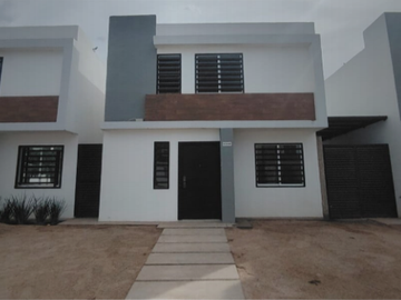 CASA DE ENTREGA INMEDIATA EN GRANADA RESIDENCIAL, CULIACAN, SINALOA