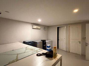 Rumah Semi Furnished - Mayang Permai PIK 1, Jakarta Utara