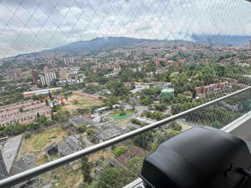 Venta apartamento Tierra Firme San Germán, 92 mts, $750 millones, piso alto vista panorámica.