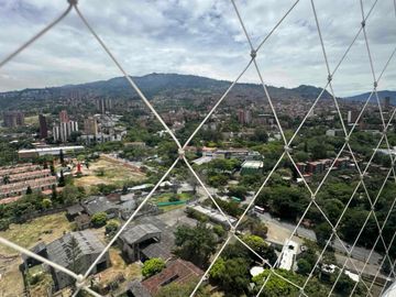 Venta apartamento Tierra Firme San Germán, 92 mts, $750 millones, piso alto vista panorámica.