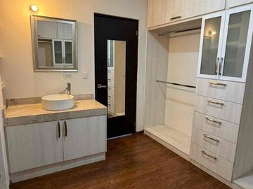 DEPARTAMENTO EN RENTA EN LOMA LINDA
