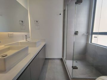 Apartamento en Arriendo en Los Balsos, El Poblado