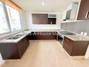 Departamento Townhouse en renta en Santa Fe, Juriquilla - Querétaro