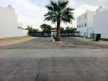Casa en Venta – Arboleda Real del Valle, Coto Fuente Neptuno – Tlajomulco