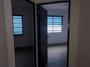 Casa renta área Blvd Insurgentes Fracc Punto Este Capistrano Tijuana