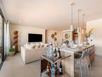 DEPARTAMENTO DE LUJO EN VENTA CON BEACH CLUB PRIVADO, AREA COMERCIAL, DE 1 Y 2 RECAMARAS, PLAYA DEL CARMEN