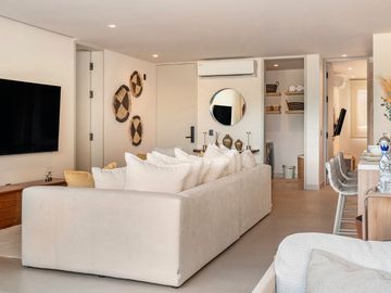 DEPARTAMENTO DE LUJO EN VENTA CON BEACH CLUB PRIVADO, AREA COMERCIAL, DE 1 Y 2 RECAMARAS, PLAYA DEL CARMEN