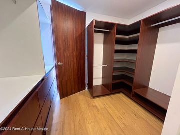 Pent House en renta con 4 Hab, 4 Baños en Santa Fe de Juriquilla, Queretaro, Mexico.