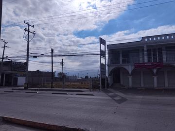 TERRENO EN RENTA EN CIRCUITO METROPOLITANO ESQUINA JOSEFA ORTIZ - FRENTE A PLAZA TRAFALGAR