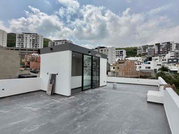 PREVENTA DE GRAN CASA DE 5 HABITACIONES CON ROOF GARDEN SÓTANO Y VISTA PANORÁMICA