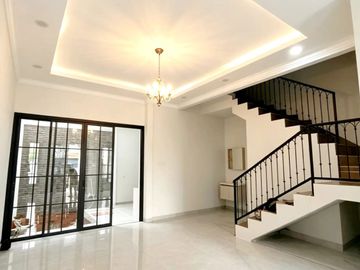 Ac63 Rumah Mewah Akses Jalan 3 Mobil Pondok Kelapa Jakarta Timur