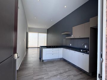 Casa de Una Planta en Mayorazgo | a 24 Min de Puerto Interior