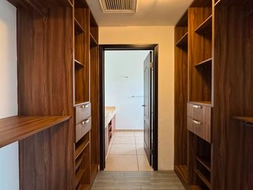 CASA EN RENTA EN ALTA FIRENZE RESIDENCIAL