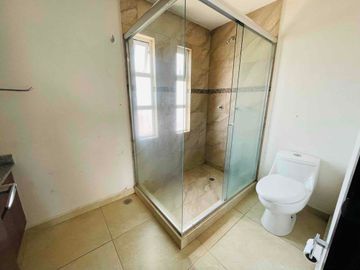 CASA EN VENTA VILLA TOSCANA III A 40 min CDMX Y 12 min AEROPUERTO DE TOLUCA
