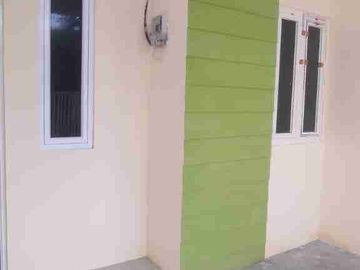 Dijual rumah dekat merr