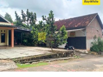 Di Jual rumah dan bedengan beserta lahan