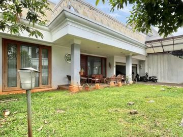 Rumah 2 Lantai di Kebayoran Baru Jakarta Selatan. Harga Menarik